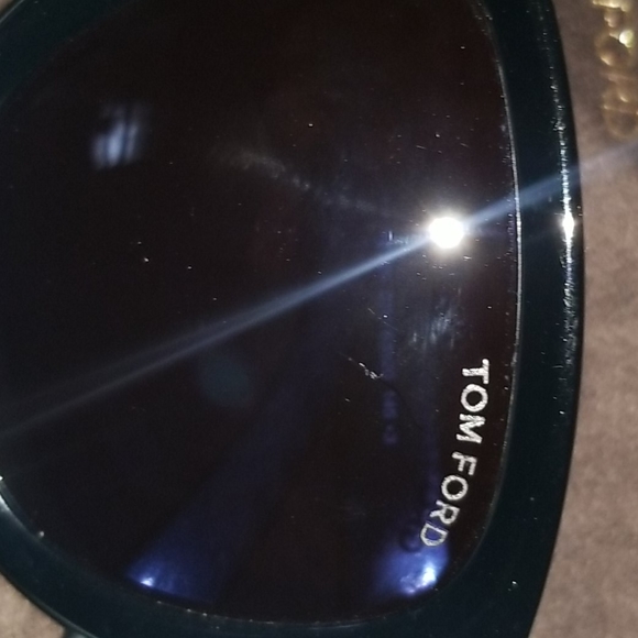 Sunglasses - Picture 4 of 6